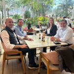Representantes de CRECEX y VISA durante un almuerzo de trabajo para fortalecer alianzas estratégicas en favor del comercio exterior y la competitividad.