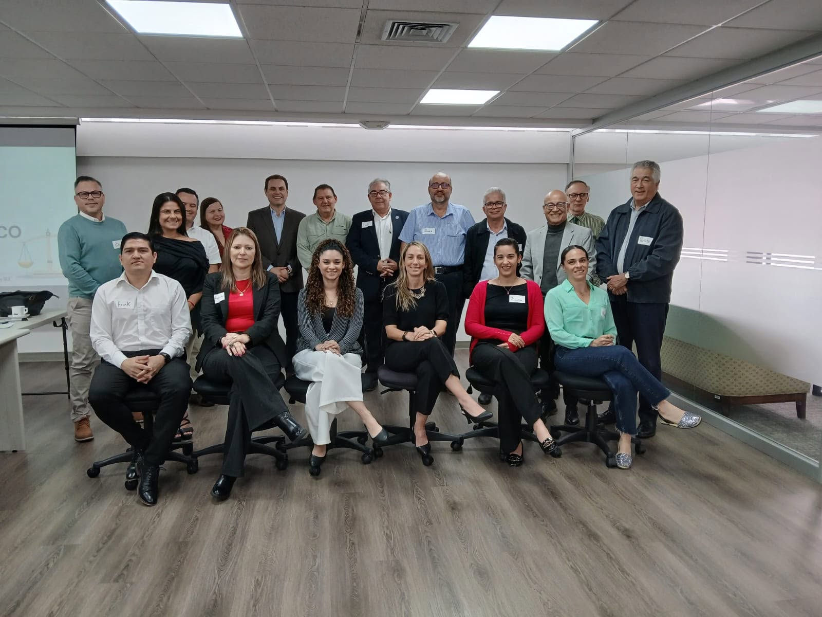 Katherine Chaves representa a CRECEX en el Taller de Representantes UCCAEP 2026 para fortalecer el liderazgo y la competitividad empresarial.